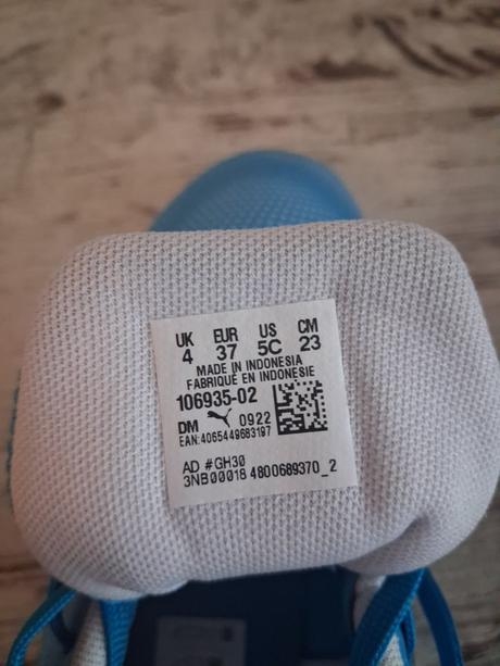 Predám pumá halovky č.37 obuté 3 ráz obuté ako nov, puma,37