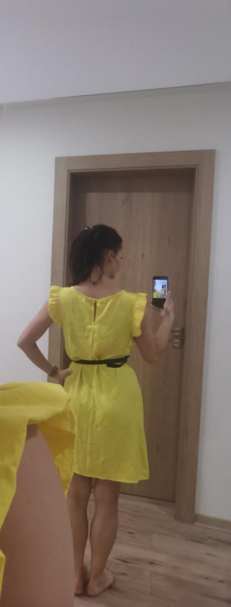 Žlté letné šaty, s