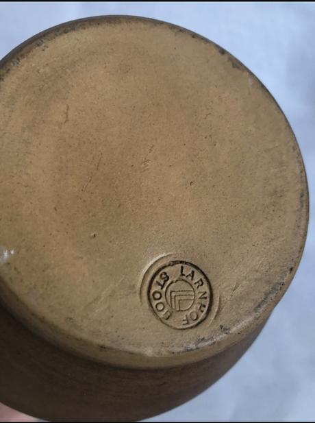 Znackovy keramicky dzban bez poskodeni 19 cm vyska, 