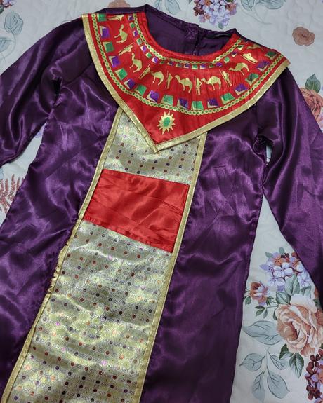 Karnevalové šaty na 7-8 rokov, 