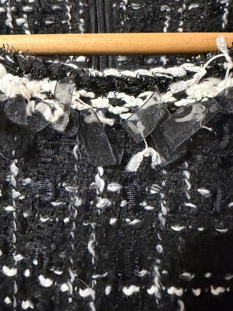 Kockovaná šatová sukňa na štýl chanel, m