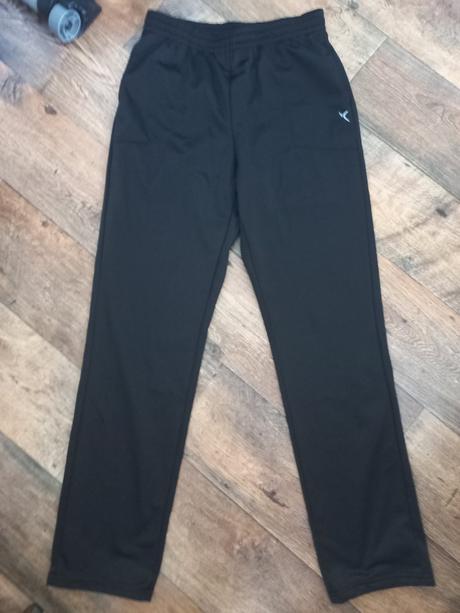 Sportove nohavice, 164