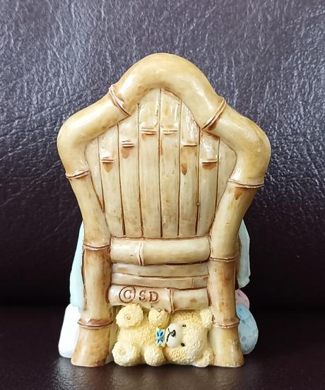 Dekorácia macko v detskej stoličke,