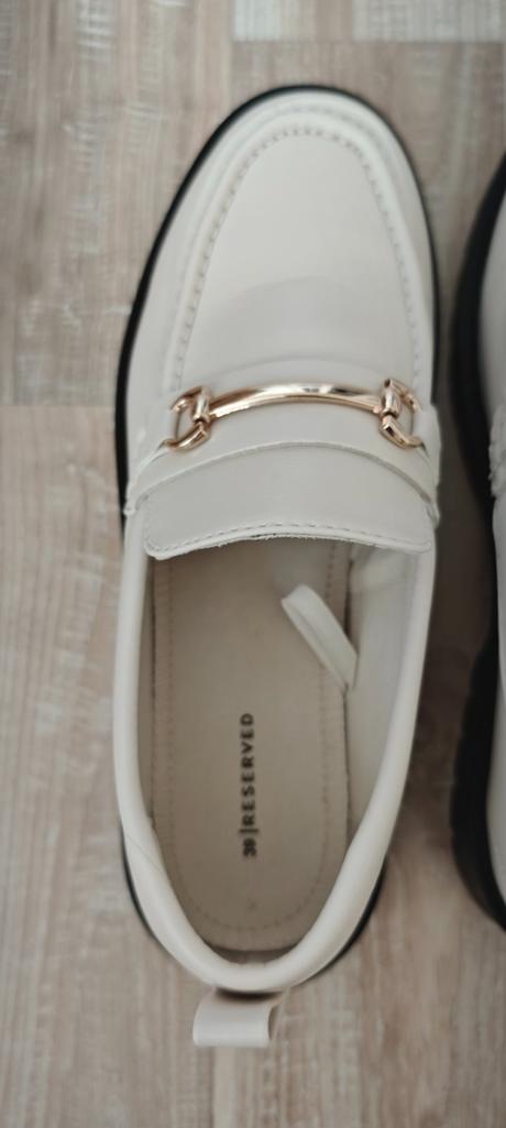 Loafery s prackou, reserved,39