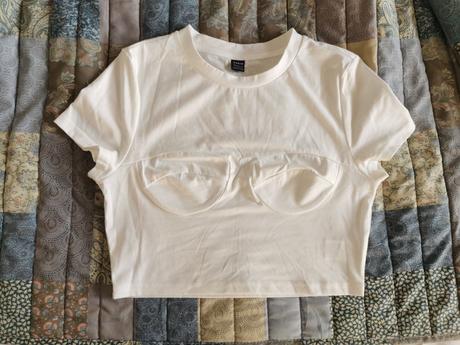 Krátke tričko shein "c", l