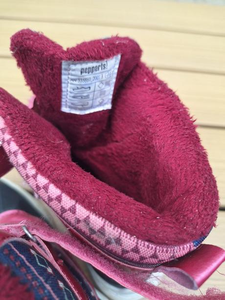 Snehule, pepperts,33