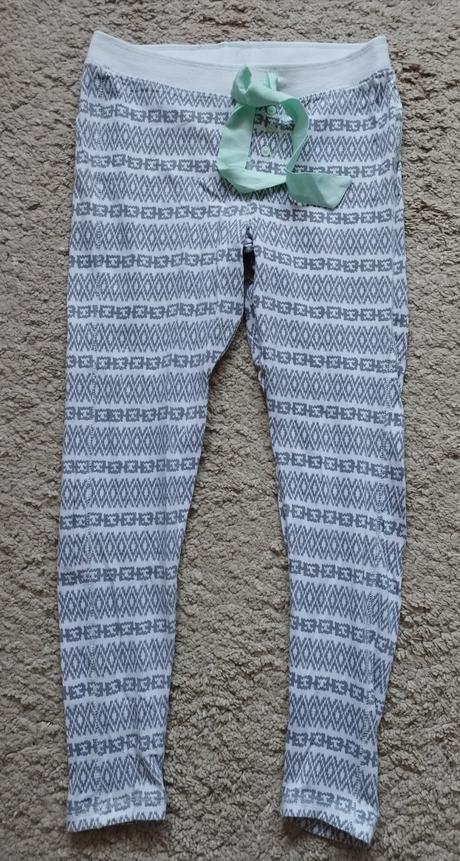 Pohodlne damske lounge nohavice na doma, atmosphere,s