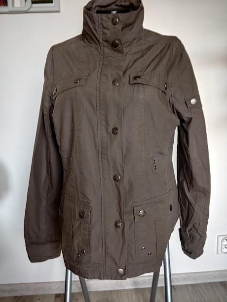 Pekná prechodná bunda, l