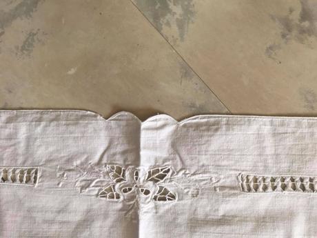 Starožitný bavlnený obrus, 