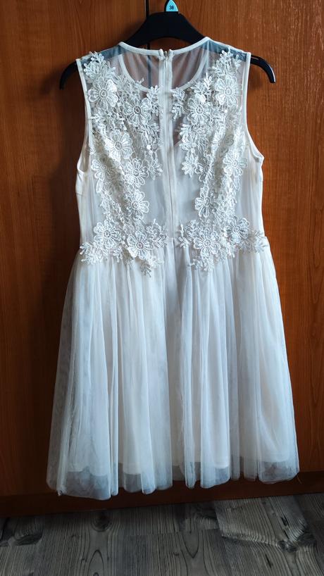 Spoločenské šaty, 42