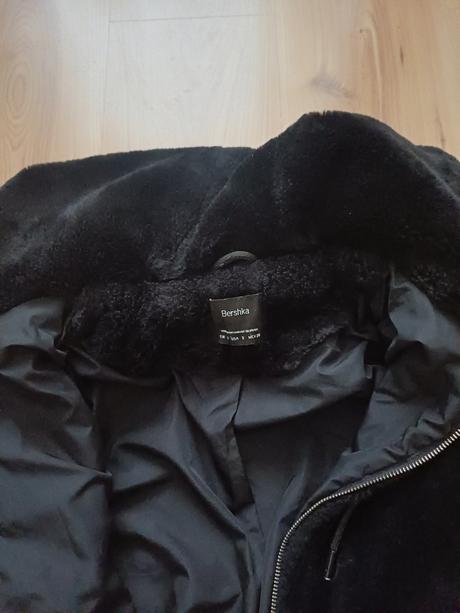 Damska bunda, bershka,s