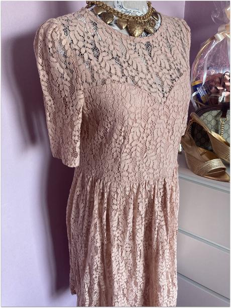 Krajkované mini šaty about you - veľkosť 40, l