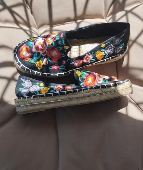 Dámske espadrilky s kvetinovou výšivkou, 36