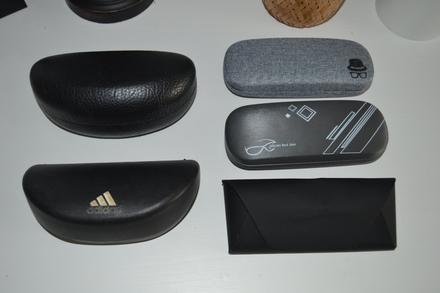 Puzdrá na okuliare 5 kusov,