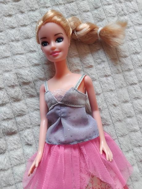 Barbie,