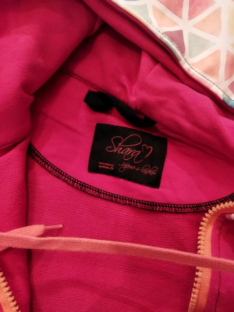 Nosiaca mikina shara m, m