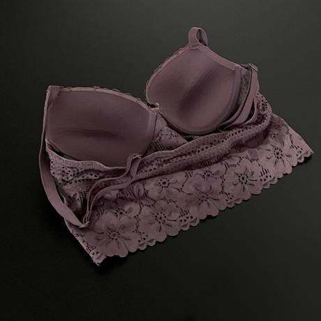 Krajkovaná braletka vystužená s kosticami push up, h&m,75a