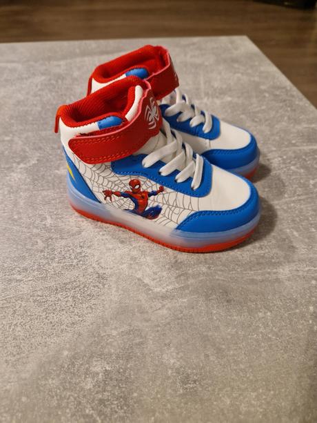 Tenisky spiderman, primark,22