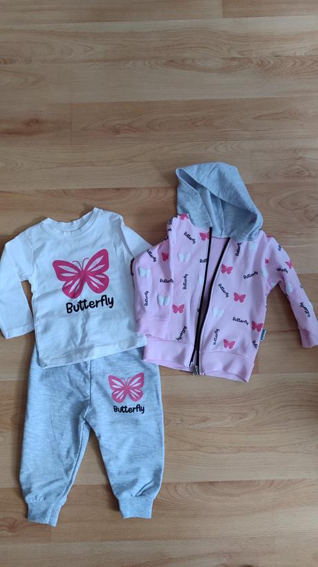 Tepláková súprava, 68 / 74