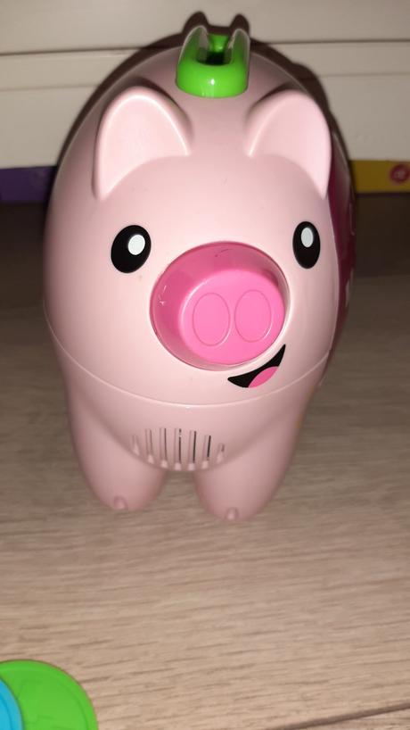 Prasiatko fisher price v slovenčine,