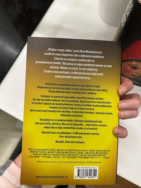 Freida mcfadden pomocníčka, 