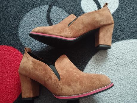 Nové, dámske topánky, 39