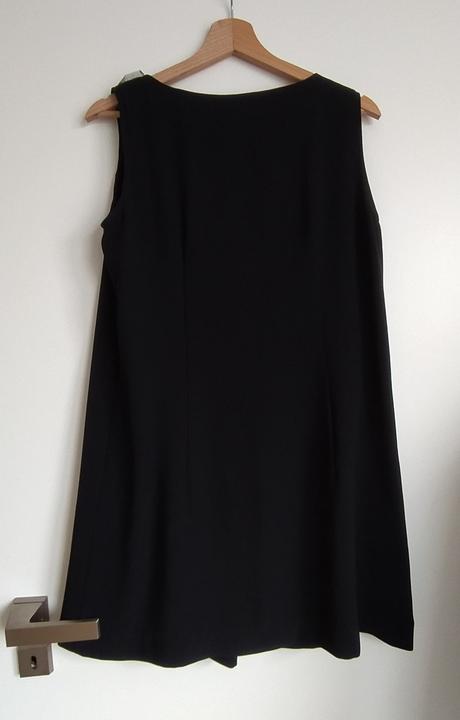 Spoločenské šaty, m