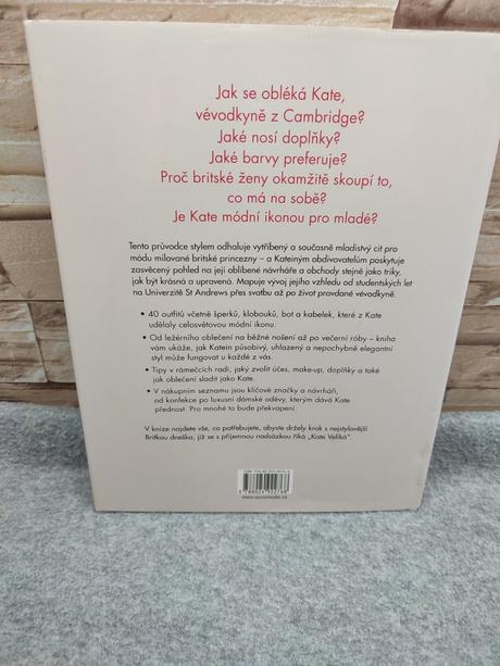 Princezna kate a její styl cz - caroline jonesová, 