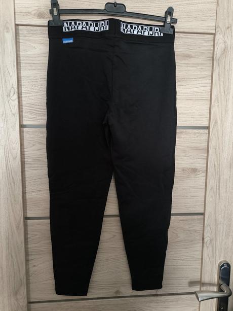 Legíny, napapijri,m