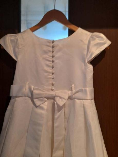 Šaty na prijímanie, 140