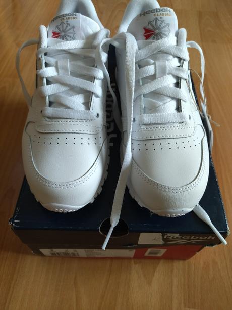 Celokozene tenisky rebook, 32