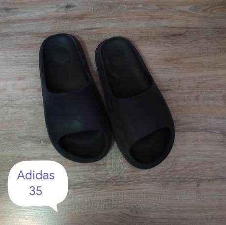 Šľapky, adidas,35