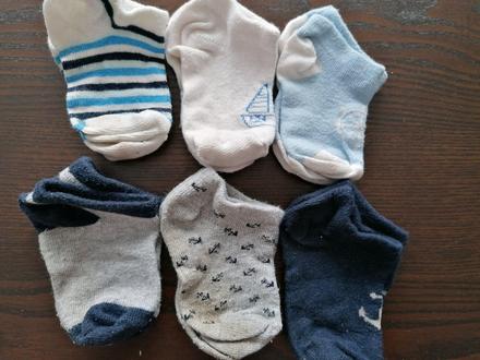 Modré kotnikove ponožky, 19