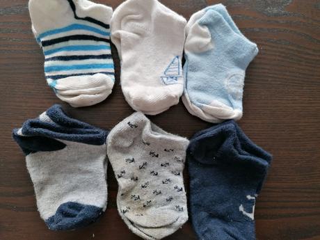 Modré kotnikove ponožky, 19