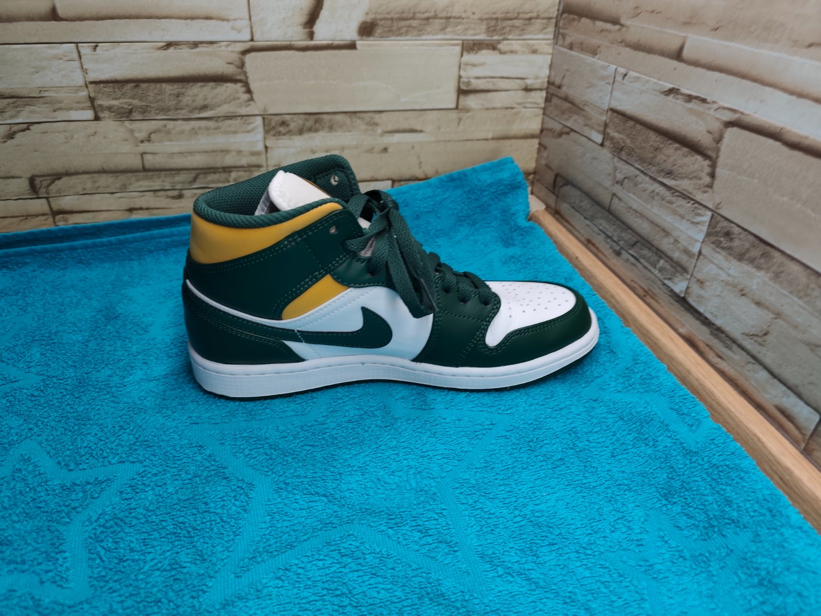 Nike air jordan 40 - zeleno biele kožené tenisky, air jordan,40 - 45 ...