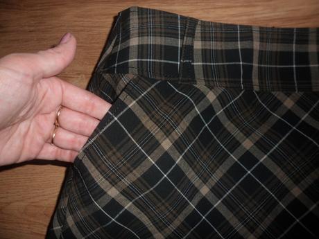 Károvaná sukňa, 40