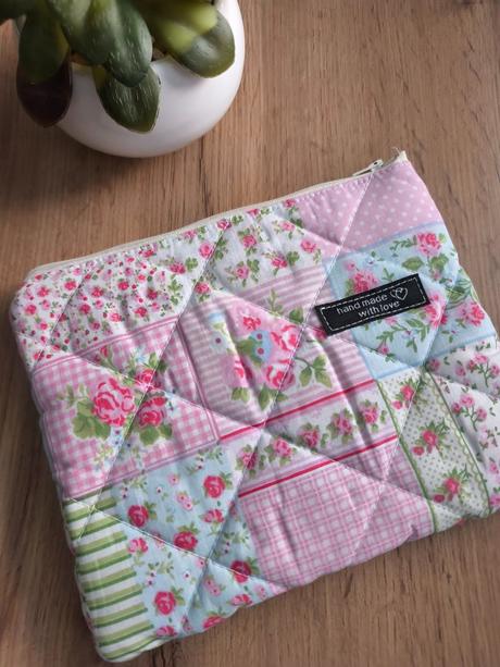 Kozmeticka taštička romantika, 