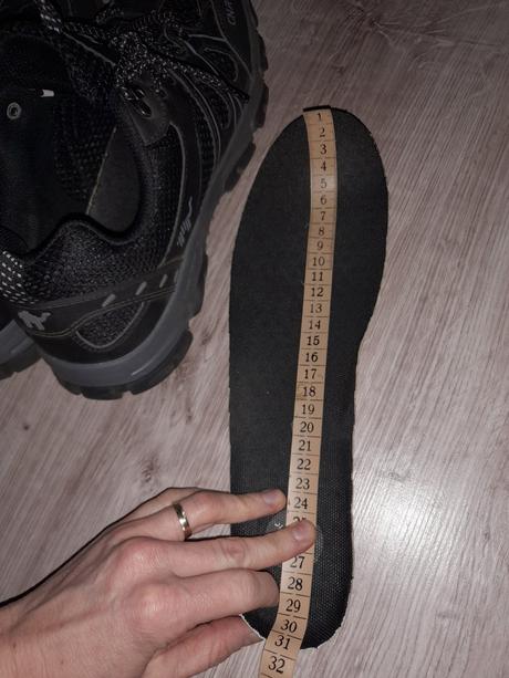 Nové pánské tenisky, 46