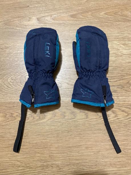 Lyžiarske rukavice zn. leki, 104