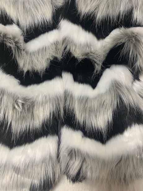 Krásna kratšia bundička zn. orsay, orsay,42 / l / m