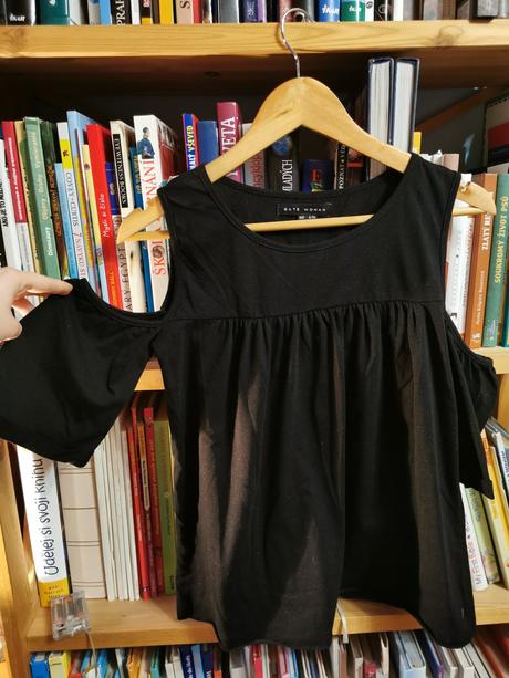 Tričko s odhalenymi pleciami, gate,s