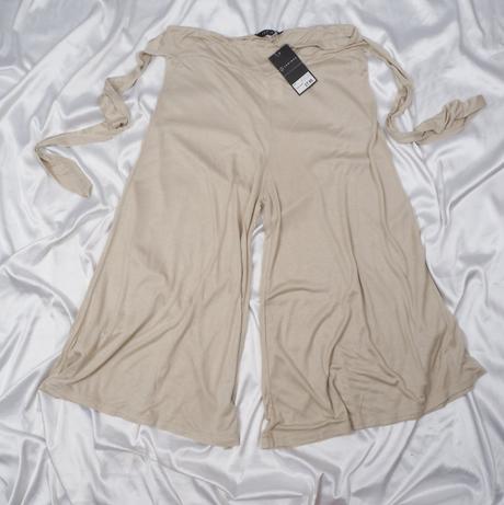 Kvalitné úpletové kraťasy janique, 44