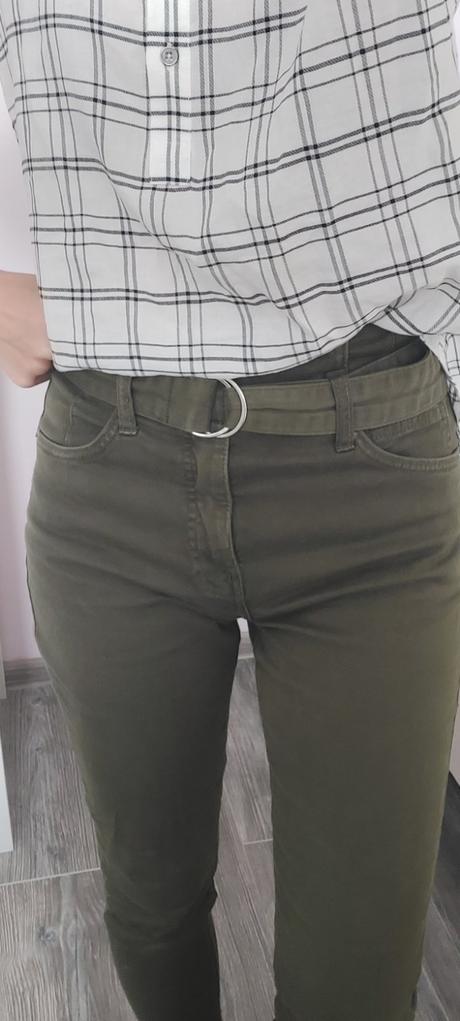 Zelené rifle s vysokým pásom, bershka,36