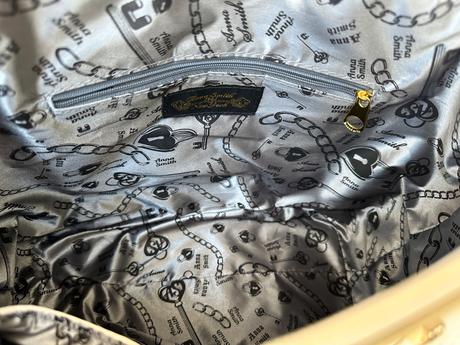 Elegantná kožená kabelka,