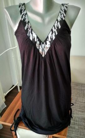 Top s flitrami, takko,s