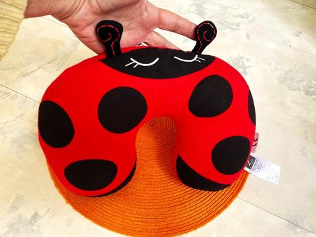 Opierka hlavy - cestovný vankúš, 