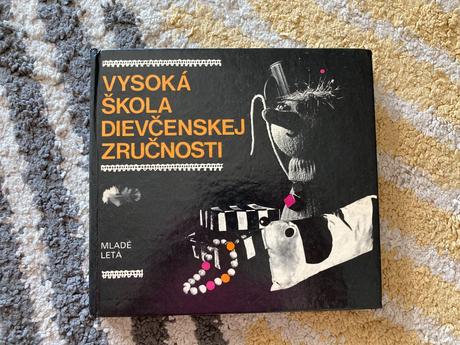 Vysoká škola dievčenskej zručnosti (1976),