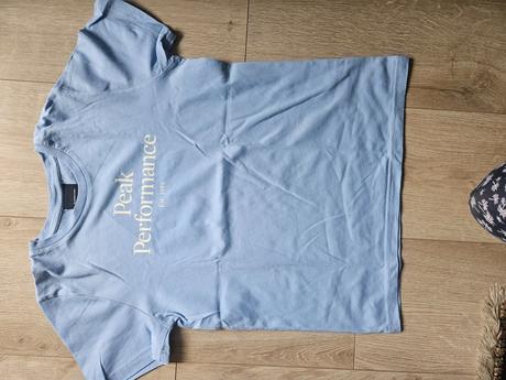 Modré tričko  peak performance, 146