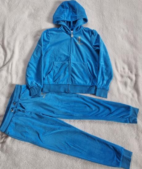 Tepláková súprava, 134