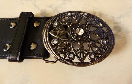 Opasok s krásnou sponou, 